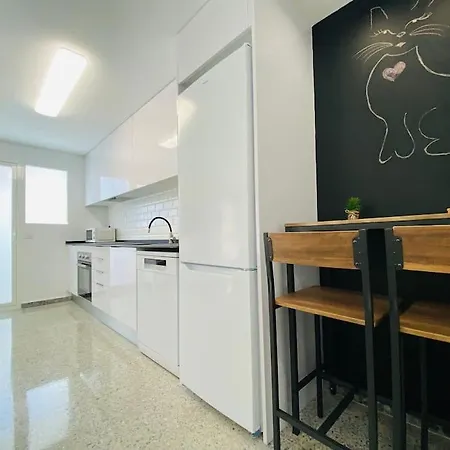 Spacious & Bright Flat Near The Beach Valencia Exterior photo