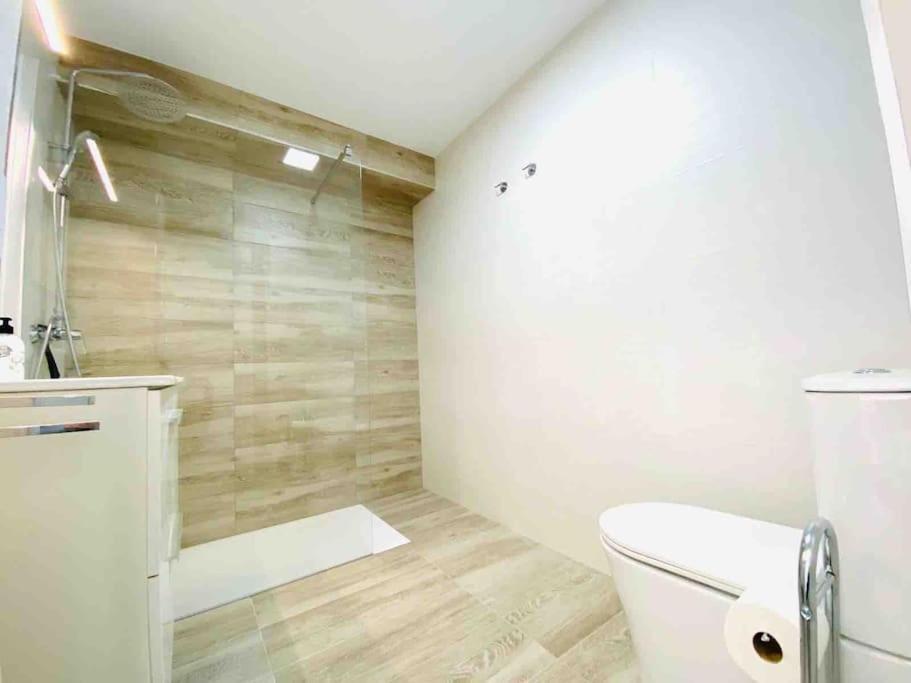 Apartment Spacious & Bright Flat Near The Valencia