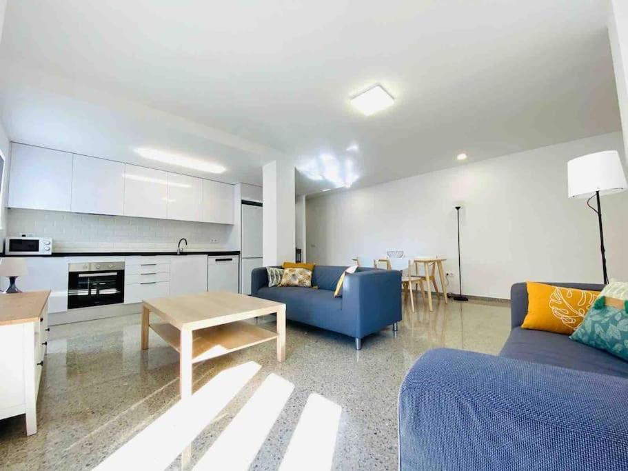 Apartment Spacious & Bright Flat Near The