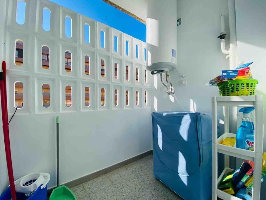 Spacious & Bright Flat Near The *